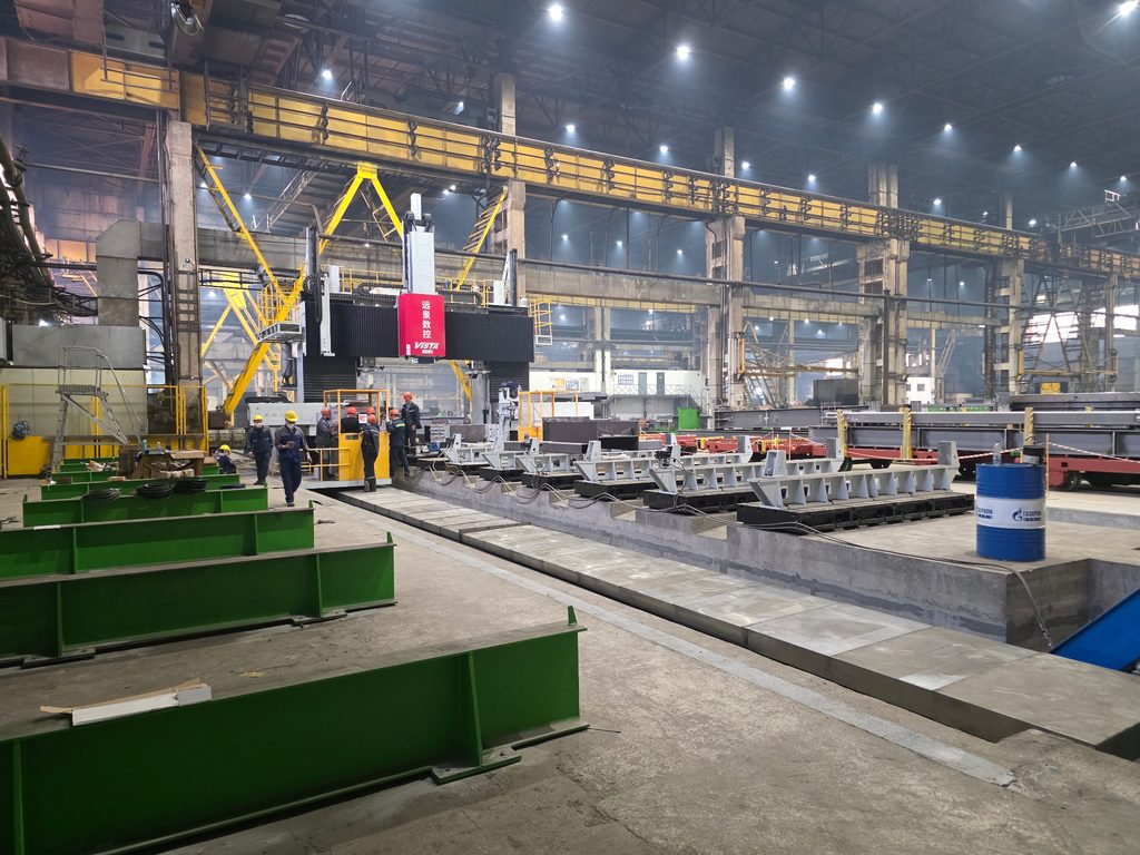 Общий вид портального станка BDMH3018 в цехе заказчика